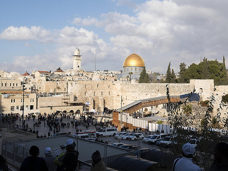 Der Tempelberg in Jerusalem ist wegen des grassierenden neuen Coronavirus geschlossen. (Archivbild)