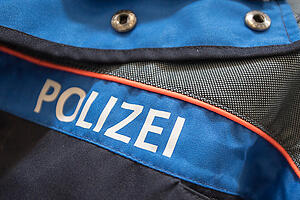 Die Luzerner Polizei hat in Malters LU eine Tempokontrolle durchgeführt und dabei einen Raser gestoppt. (Symbolbild)