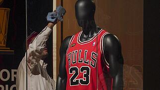 Dieses Trikot von Michael Jordan bringt ein wahninnige Summe ein