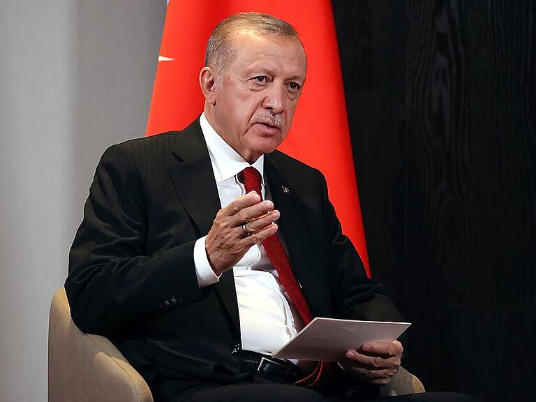 Der türkische Präsident Recep Tayyip Erdogan prüft Alternativen zum russischen Zahlungssystem Mir. (Archivbild)