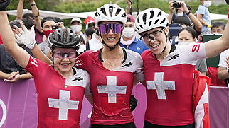 Sina Frei (Silber), Jolanda Neff (Gold) und Linda Indergand (Bronze) - was für ein Tag für die Schweizer Mountainbikerinnen