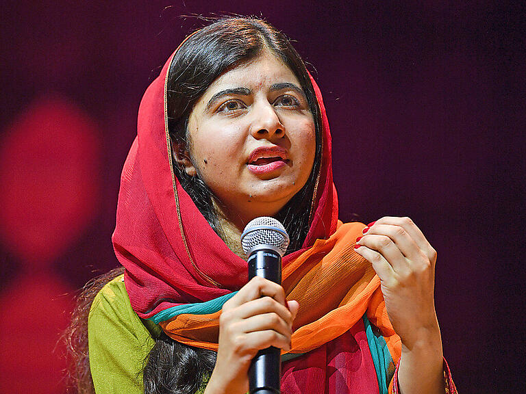 ARCHIV - Die Friedensnobelpreisträgerin Malala Yousafzai spricht auf einer Veranstaltung im Sydney Convention and Exhibition Centre. Foto: Brendan Esposito/AAP/dpa