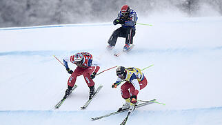 Alex Fiva (links) und Jonas Lenherr peilen in Idre Fjäll die erste WM-Medaille im Skicross im Schweizer Männerteam an
