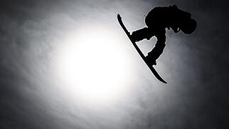 Die internationale Snowboard-Elite zeigt in Chur seine Künste