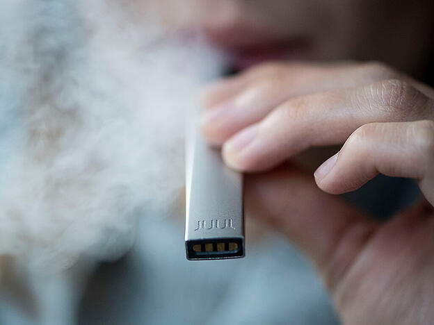 Eine "E-Zigarettenepidemie" in den USA hat die US-Behörden unter Handlungsdruck gebracht (Archivbild).