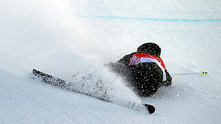 Robin Briguet landete im Final dreimal im Schnee